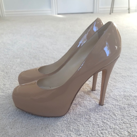 Footcandy platform classic nude/tan heels. - Picture 4 of 9